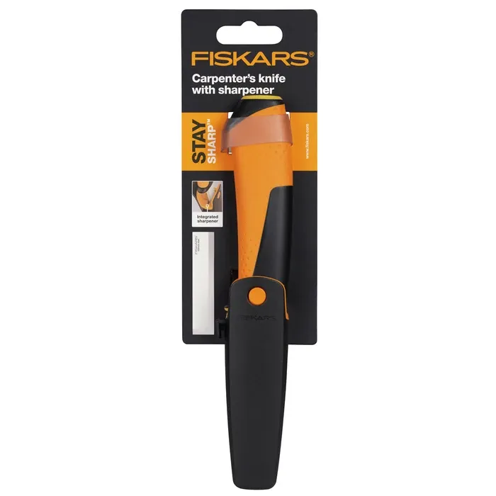 TALTTAPUUKKO TEROITTIMELLA FISKARS